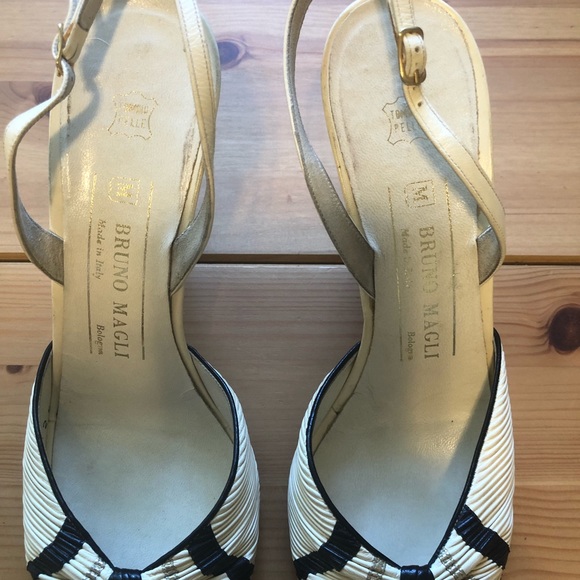 Authentic Vintage BRUNO MAGLI Strappy Heels Sz 8 - Picture 3 of 7